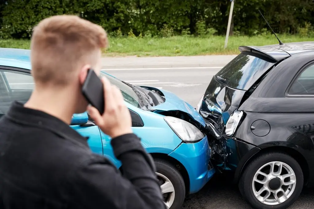 Accident în o secundă: cum se calculează despăgubirea