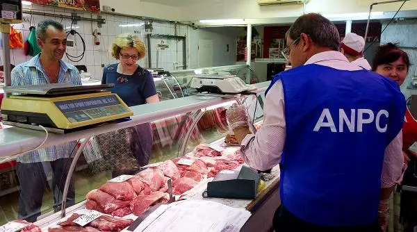 Amenzi de 4,6 milioane de lei date de ANPC pentru prețuri false și alimente expirate