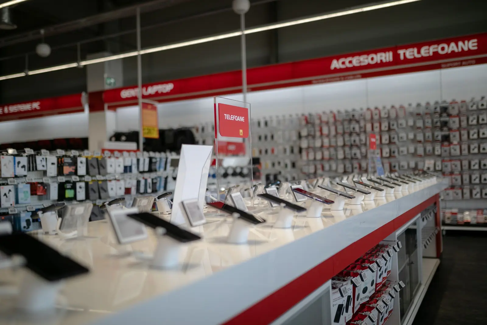 Black Friday 2024: Reduceri la Altex, Media Galaxy și Brico