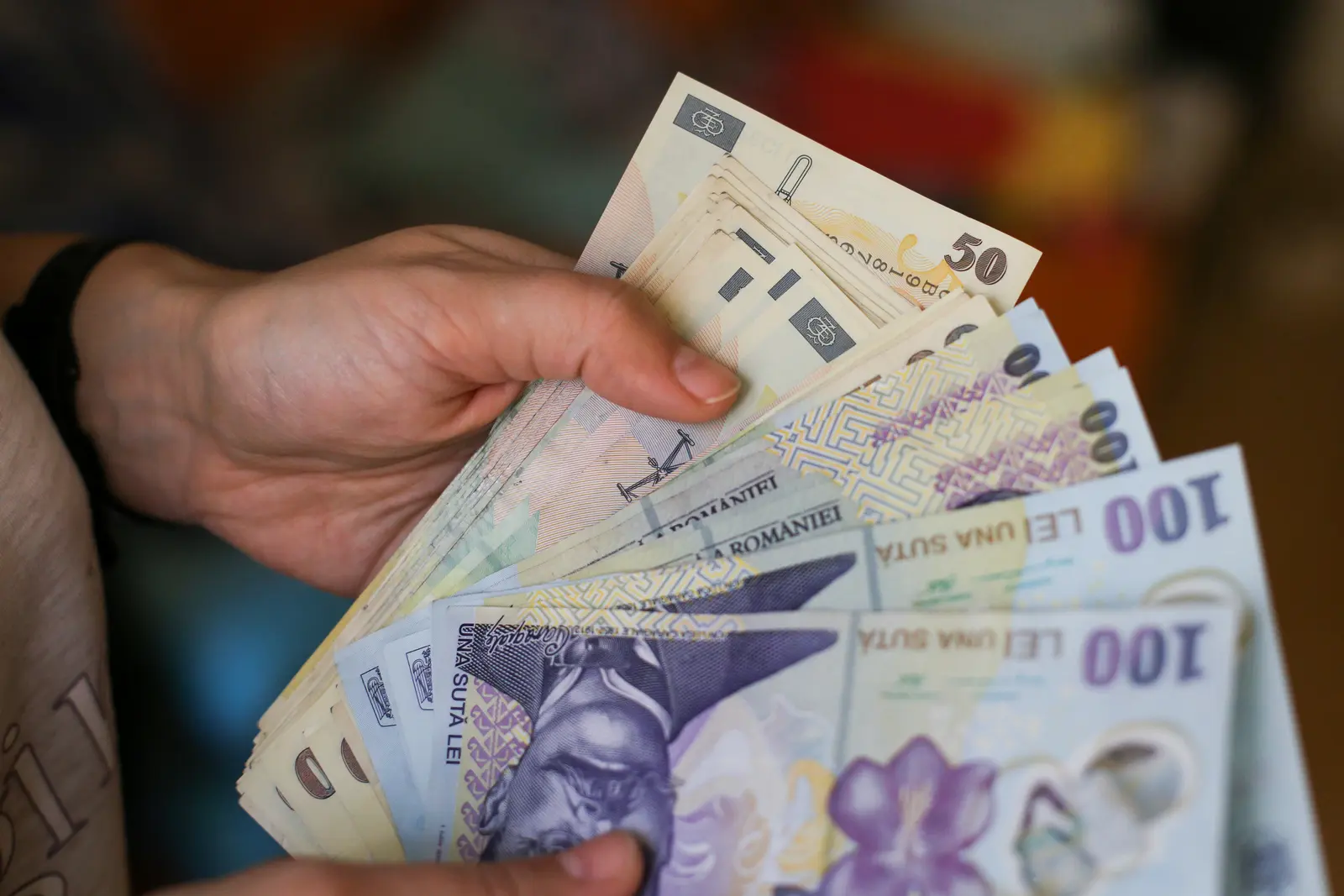 Burse sociale de 925 de lei pentru zeci de mii de studenți în noul an universitar