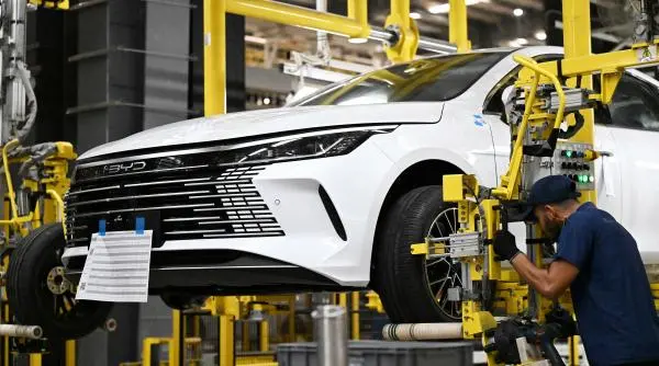 BYD aduce taxiurile autonome în Europa în 15 ani