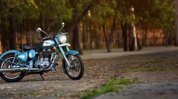 Cum să-ți pregătești anvelopele moto pentru sezonul rece?