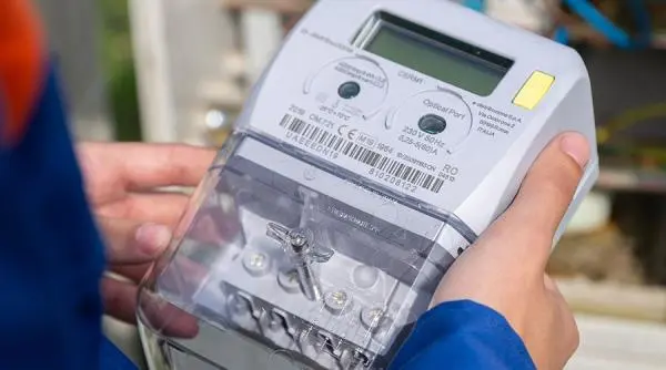 Ghid pentru facturile la energie: cum să compari corect ofertele furnizorilor de electricitate