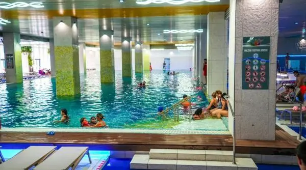 Bălăceală gratuită la AquaVentura pentru elevii din Sectorul 3 și părinți!