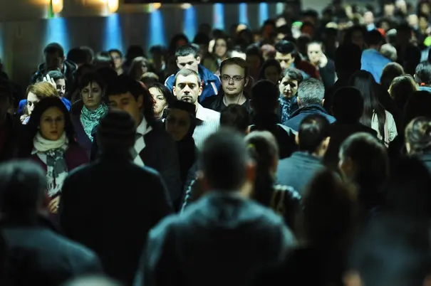 Când trece România la ora de iarnă și cât dormi mai mult