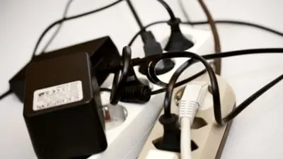 România, țara cu curentul electric cel mai scump din UE