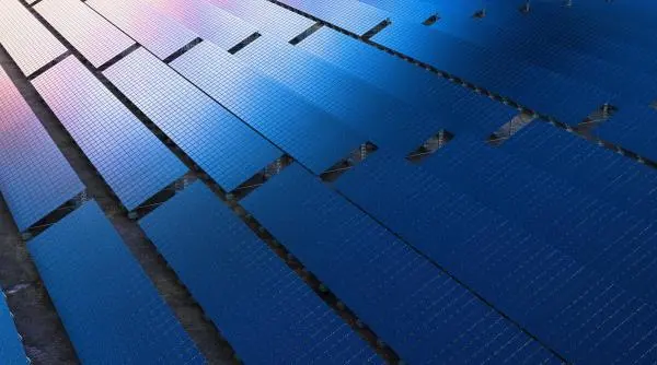 Sibiu se aprinde cu soarele: parc fotovoltaic de 4,8 MW pentru iluminatul public
